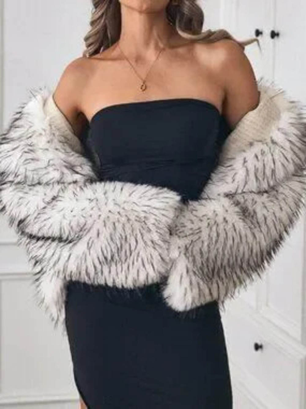 Black And White Chic Women's Premium Faux Fur Jacket